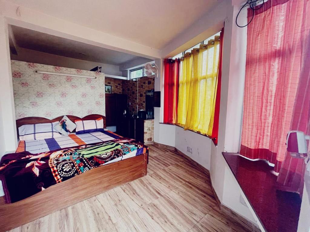The Himalaya Retreat Resort, Experience Nature In The Lap Of Himalayas Masuri Exterior foto